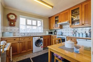 KITCHEN- click for photo gallery